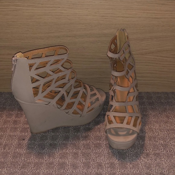 Qupid Shoes - Brown size 8 Wedges!